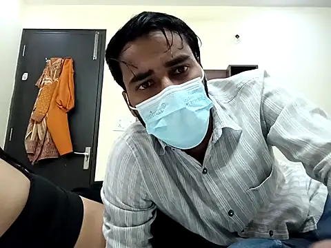 horny milf couple online show from October 13, 4:18 pm