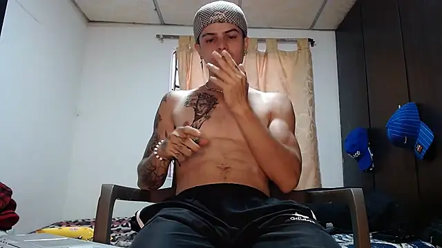 imsammytop online show from February 6, 10:24 pm