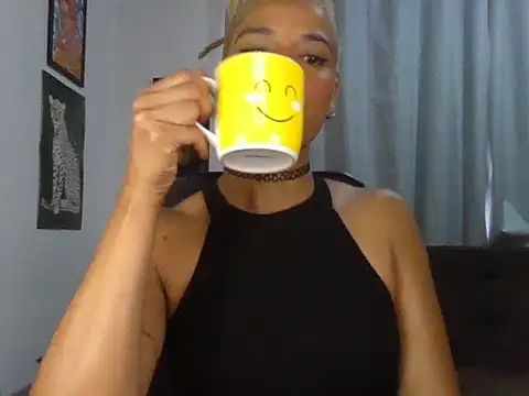 Helenoir online show from December 18, 12:11 pm