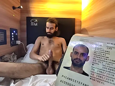 Snapshot of sexyyitaliano69 chatting on October 9, 12:19 am sexyyitaliano69 online show from October 9, 12:19 am