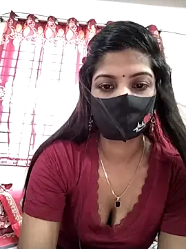 Queen-Any online show from October 10, 2:32 am