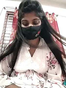 Queen-Any online show from October 26, 2:56 pm