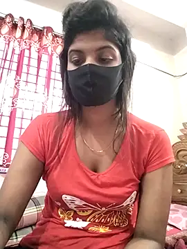 Queen-Any online show from November 9, 1:04 am