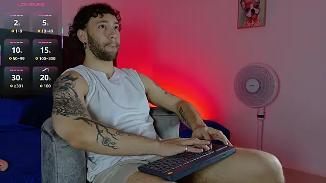 angel kyrozz online show from March 4, 6:36 pm