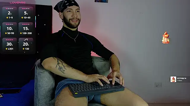 angel kyrozz online show from March 20, 7:08 pm