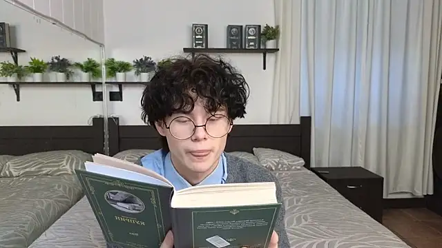 Cute Mike online show from February 13, 10:55 am