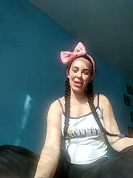 Stefaniyaxq online show from October 31, 9:43 am