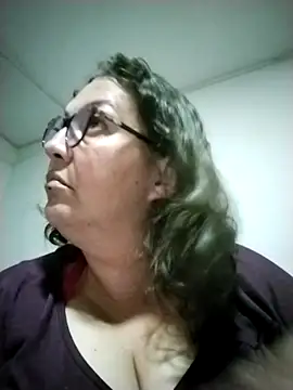 Snapshot of -saraqueen- chatting on November 11, 5:07 am -saraqueen- online show from November 11, 5:07 am