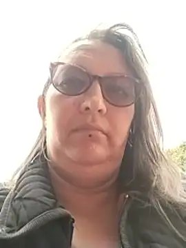 Snapshot of -saraqueen- chatting on December 3, 3:54 pm -saraqueen- online show from December 3, 3:54 pm