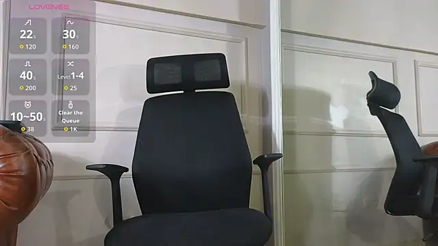 Snapshot of DereckWolf_ chatting on November 12, 11:32 am DereckWolf online show from November 12, 11:32 am