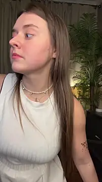 ThelmaJusto online show from March 9, 4:11 pm