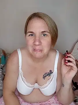 LaceyWestxx online show from November 12, 6:08 pm