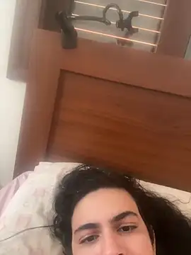 Snapshot of luciamaria01 chatting on November 11, 12:49 pm luciamaria01 online show from November 11, 12:49 pm