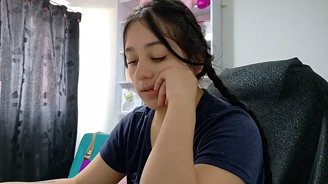 KOREN JALAA online show from April 12, 4:45 pm