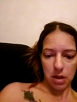 bouilleee online show from October 12, 9:14 pm