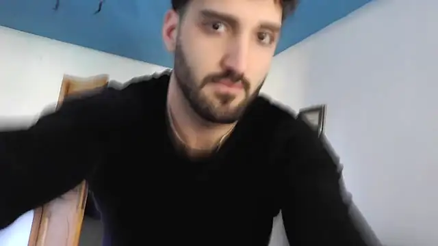 Snapshot of Al3xox02 chatting on January 9, 10:51 am Al3xox02 online show from January 9, 10:51 am