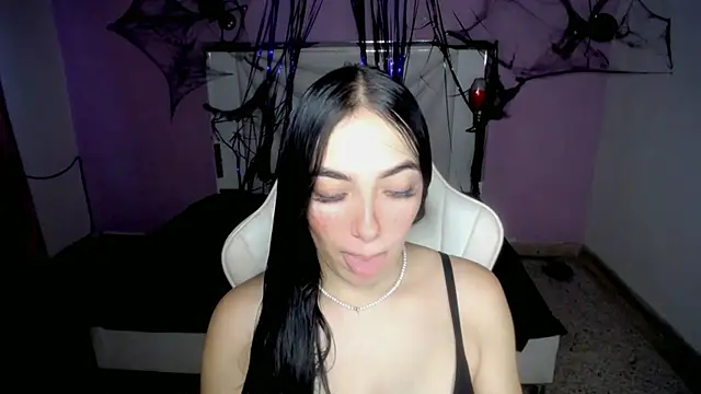 cielooo  online show from November 1, 8:33 pm