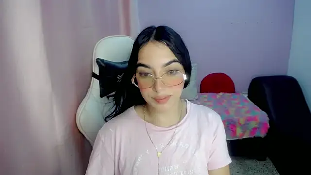 cielooo  online show from April 6, 3:48 am