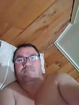 Snapshot of Alfred_00000 chatting on October 24, 7:27 am Alfred 00000 online show from October 24, 7:27 am