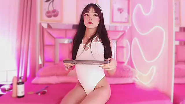 Nefera Noxx online show from December 23, 3:48 am