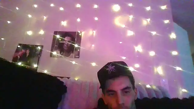 Snapshot of nvthvn555 chatting on October 28, 1:42 am nvthvn555 online show from October 28, 1:42 am