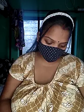 Snapshot of Shiyalsen chatting on December 2, 9:47 am Shiyalsen online show from December 2, 9:47 am