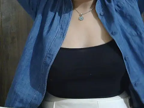 Snapshot of Hot_Meadow chatting on November 22, 6:40 pm Hot Meadow online show from November 22, 6:40 pm