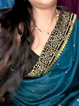 Snapshot of Rashmi_011 chatting on April 25, 11:46 pm Rashmi 011 online show from April 25, 11:46 pm