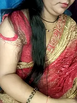 Snapshot of Rashmi_011 chatting on April 30, 12:06 am Rashmi 011 online show from April 30, 12:06 am