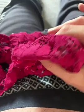 Snapshot of hornymilitary89 chatting on October 5, 12:14 pm hornymilitary89 online show from October 5, 12:14 pm