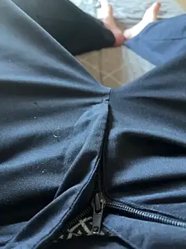 Snapshot of hornymilitary89 chatting on October 6, 3:53 pm hornymilitary89 online show from October 6, 3:53 pm