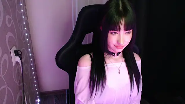 NaemiiBlush online show from December 17, 11:49 am