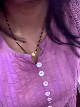 bindiyarani01 online show from October 14, 1:01 pm