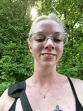 LinaLeana online show from June 25, 12:42 pm