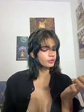 Snapshot of sukulaurens chatting on May 30, 4:09 am sukulaurens online show from May 30, 4:09 am