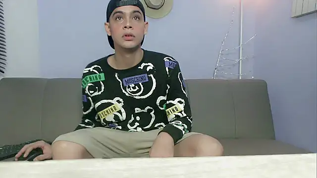 Twinks boys  online show from October 14, 3:51 am