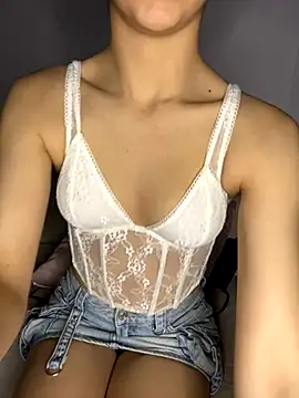 Snapshot of christalles chatting on November 22, 8:30 pm christalles online show from November 22, 8:30 pm