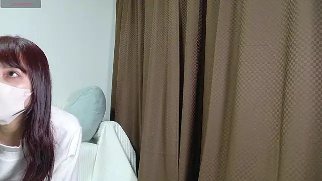 Snapshot of mio_k1 chatting on January 8, 11:45 am mio k1 online show from January 8, 11:45 am