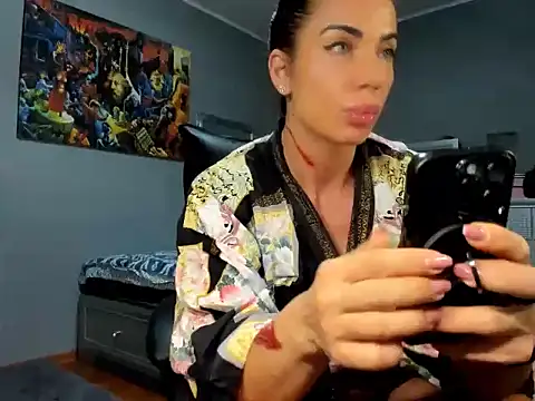 Alesyamuscledollxh online show from November 1, 7:27 pm