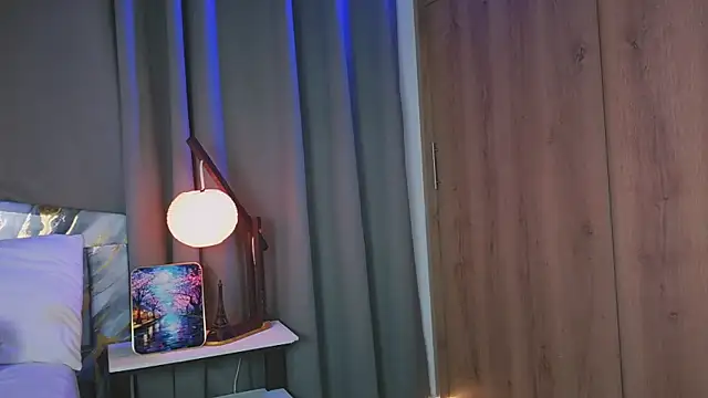 Snapshot of _Bella_Beth_ chatting on November 2, 6:27 am Bella Beth online show from November 2, 6:27 am