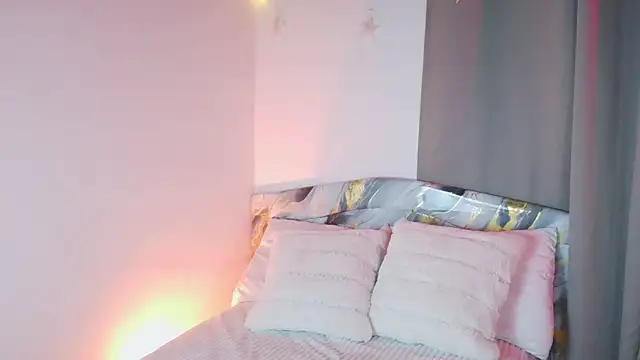 Snapshot of _Bella_Beth_ chatting on January 9, 11:06 pm Bella Beth online show from January 9, 11:06 pm