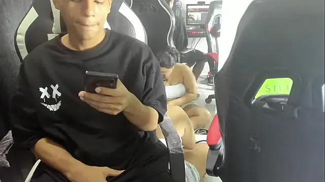 Snapshot of Baby_Latin chatting on November 22, 4:22 am Baby Latin online show from November 22, 4:22 am