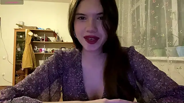 Snapshot of AlmetaBradicich chatting on October 28, 11:25 am AlmetaBradicich online show from October 28, 11:25 am