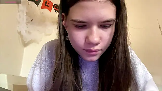 Snapshot of AlmetaBradicich chatting on November 2, 6:05 am AlmetaBradicich online show from November 2, 6:05 am