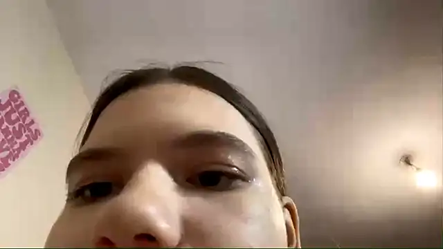 Snapshot of AlmetaBradicich chatting on November 26, 4:19 pm AlmetaBradicich online show from November 26, 4:19 pm