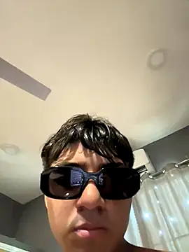 lain213 online show from October 7, 11:02 pm