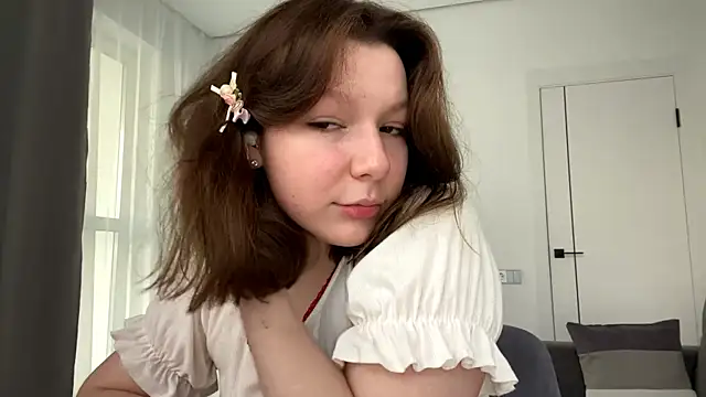 Snapshot of TamekiaSamii chatting on November 6, 7:20 am TamekiaSamii online show from November 6, 7:20 am