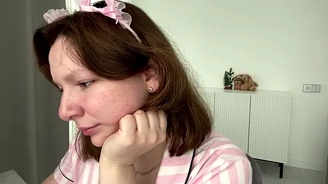 Snapshot of TamekiaSamii chatting on November 15, 7:05 am TamekiaSamii online show from November 15, 7:05 am