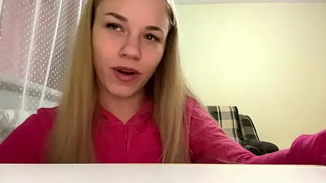 Snapshot of MagenKant chatting on December 22, 10:18 pm MagenKant online show from December 22, 10:18 pm