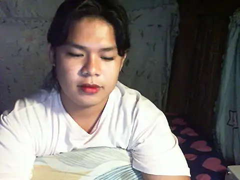 Snapshot of Fairytail16 chatting on November 2, 8:22 pm Fairytail16 online show from November 2, 8:22 pm